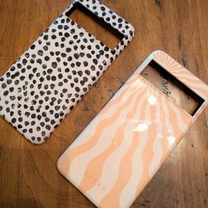 Burga Google Pixel 8 Pro - Black & White Spotted & Peach Wave Phone Cases